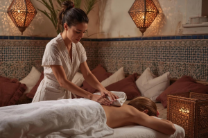 Modelage Marocain aux serviettes chaudes